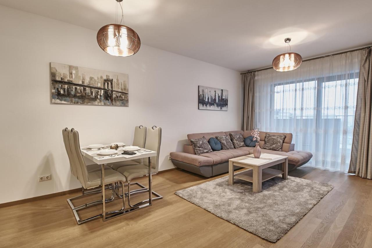 Platinum Rooms District 1 & 2 Bucarest Esterno foto